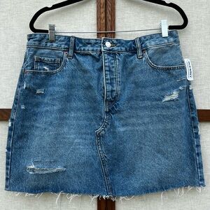 Old Navy Blue Denim Distressed Mini Skirt NWT - 14